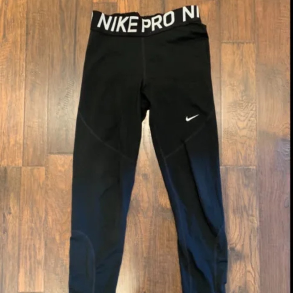 NIKE Pro leggings